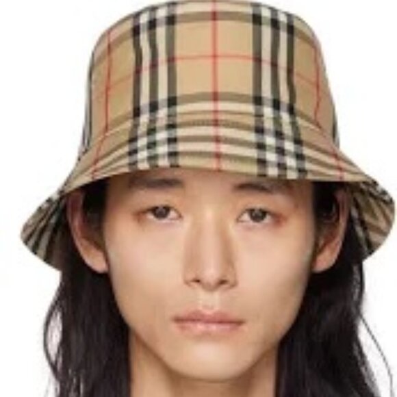 NWT Burberry Heavy Check Bucket Hat L